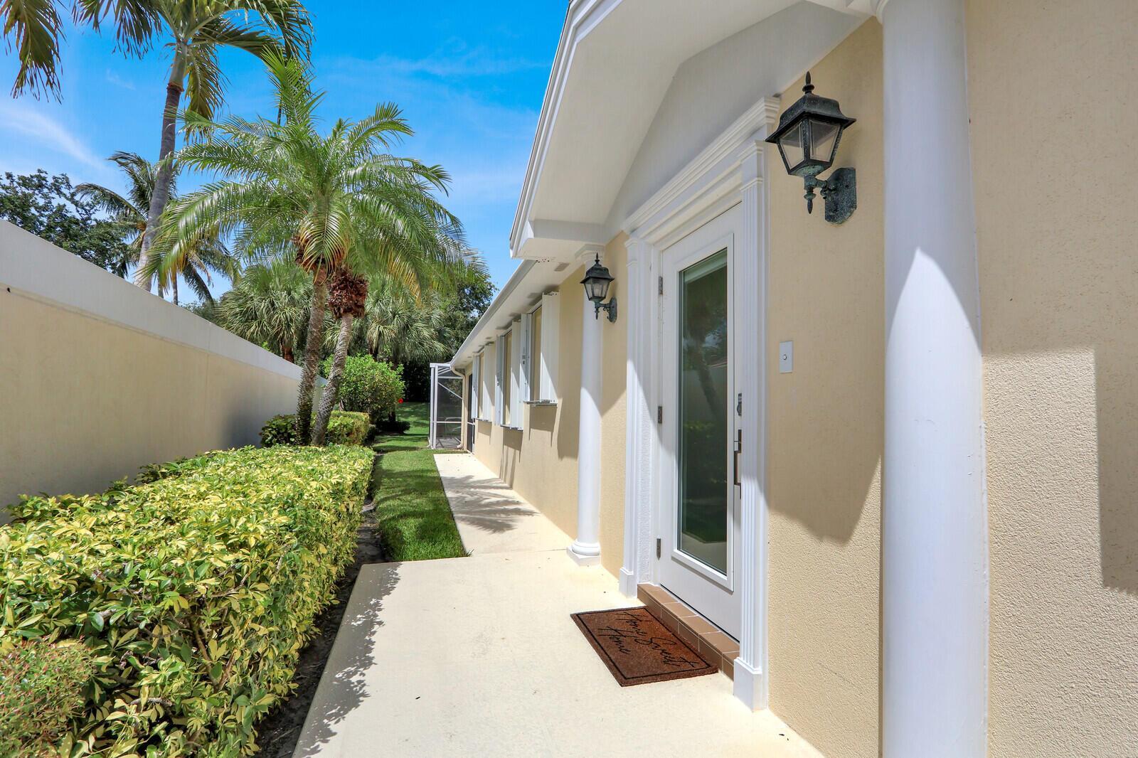 129 Euphrates Circle, Palm Beach Gardens FL 33410 photo 5