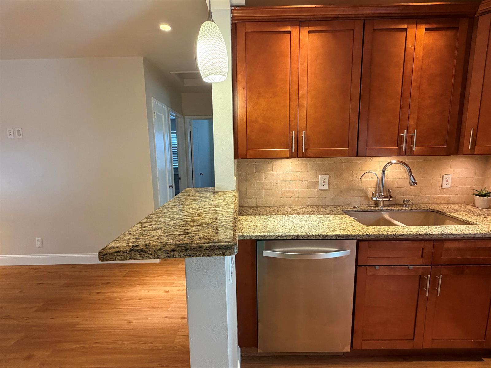 609 SW 6th Avenue, Fort Lauderdale FL 33315 photo 4