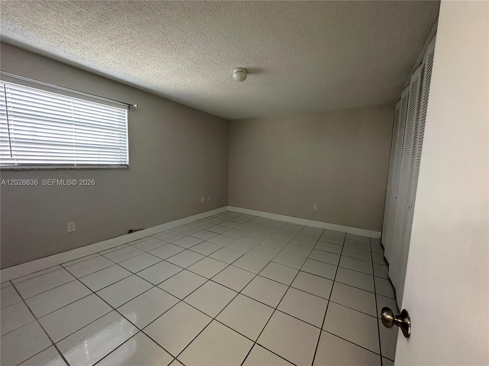 1975 NE 135th St # 3E, North Miami FL 33181 photo 3