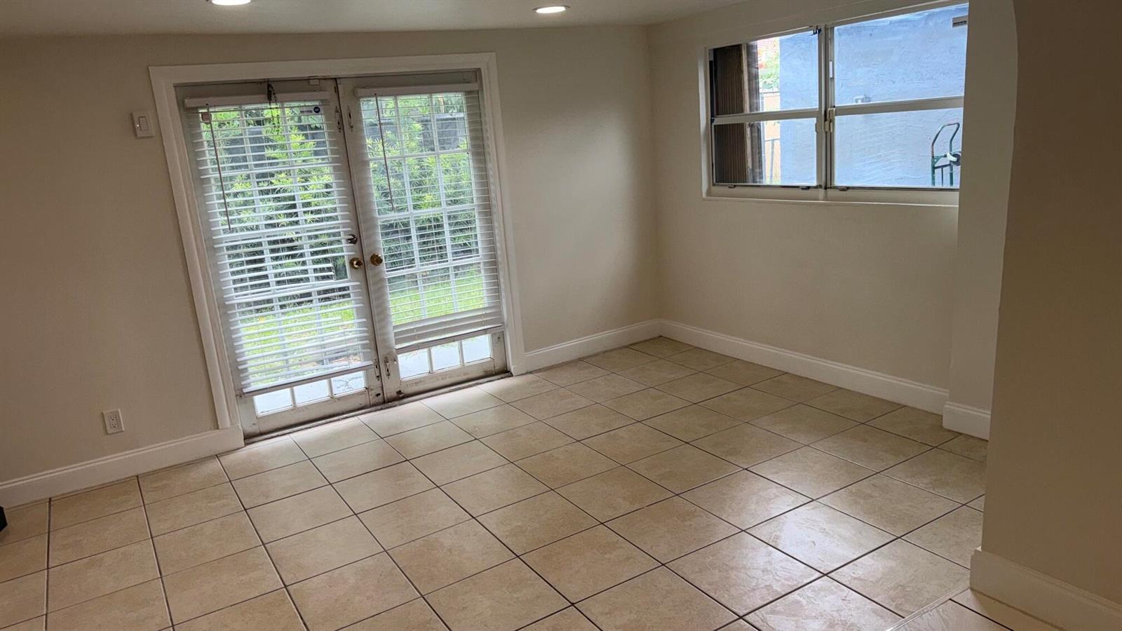 220 NW 20th Street, Pompano Beach FL 33060