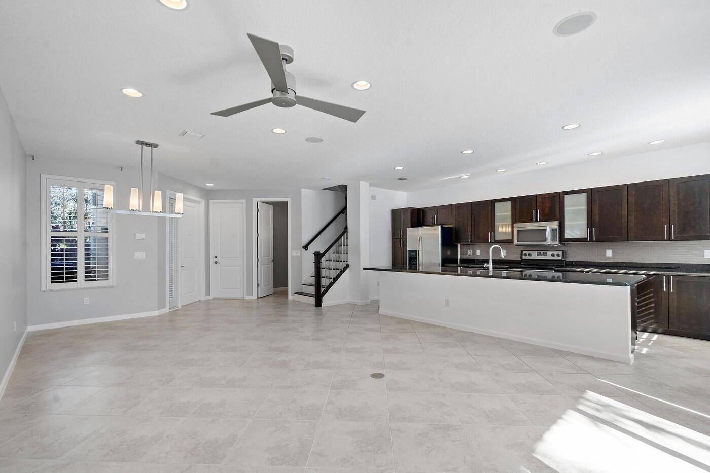 4872 NW 16th Terrace, Boca Raton FL 33431 photo 2