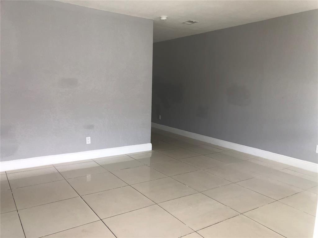 839 NW 14th Way # 1, Fort Lauderdale FL 33311 photo 5