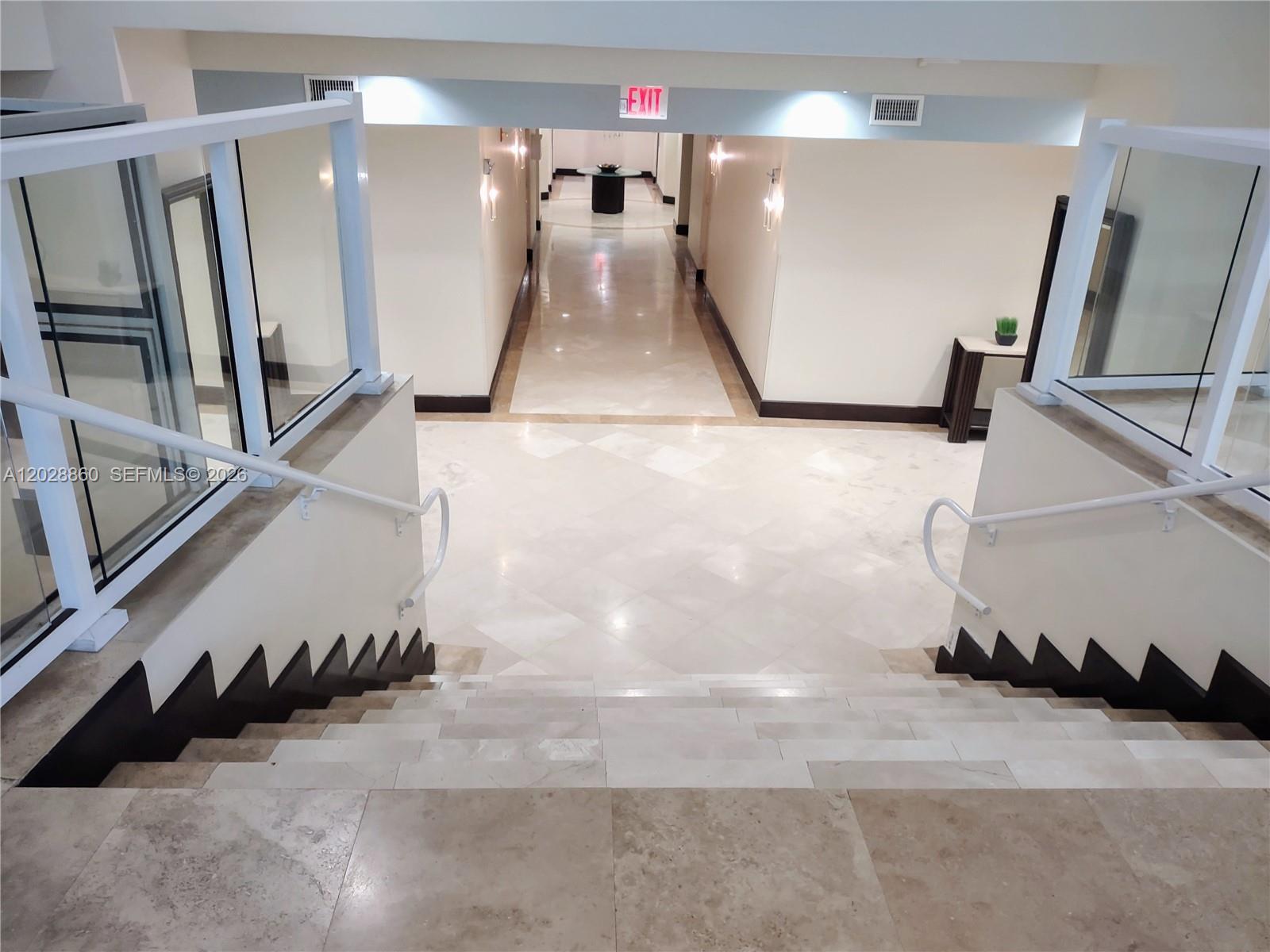 Miami Beach, FL 33141 photo 4