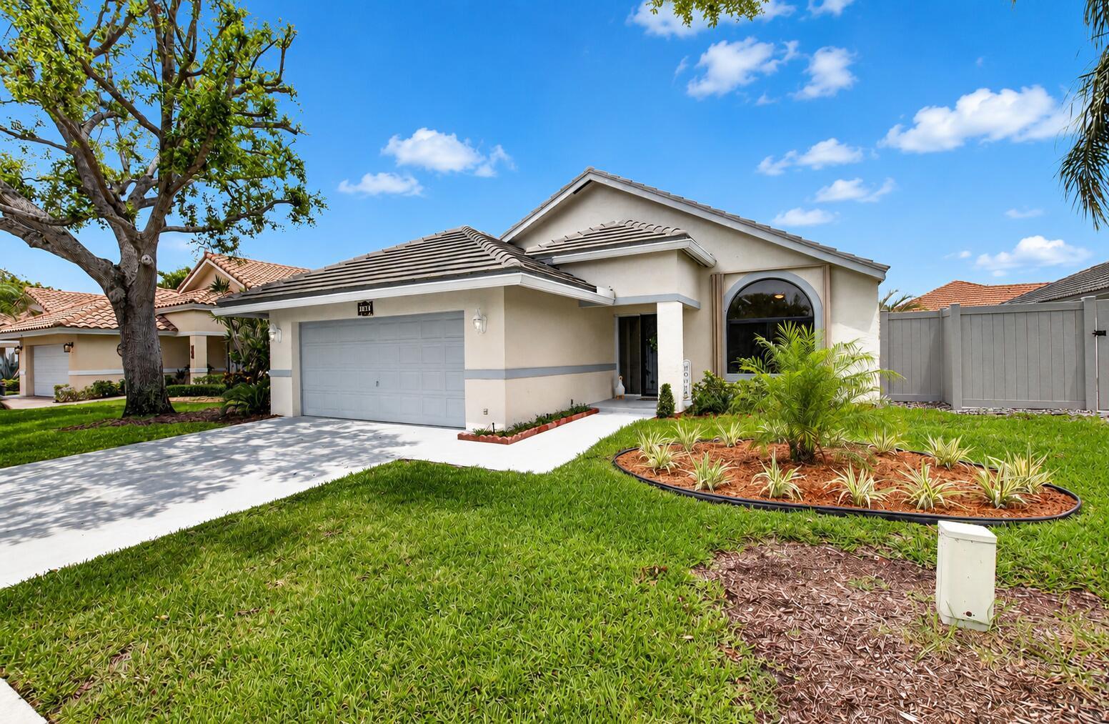 182 Temple Avenue, Boynton Beach FL 33436 photo 2