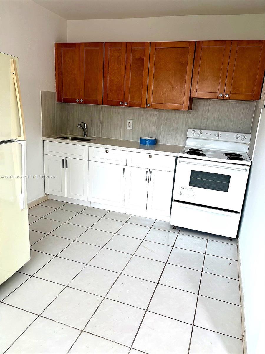 1629 Taft St # 2, Hollywood FL 33020 photo 3