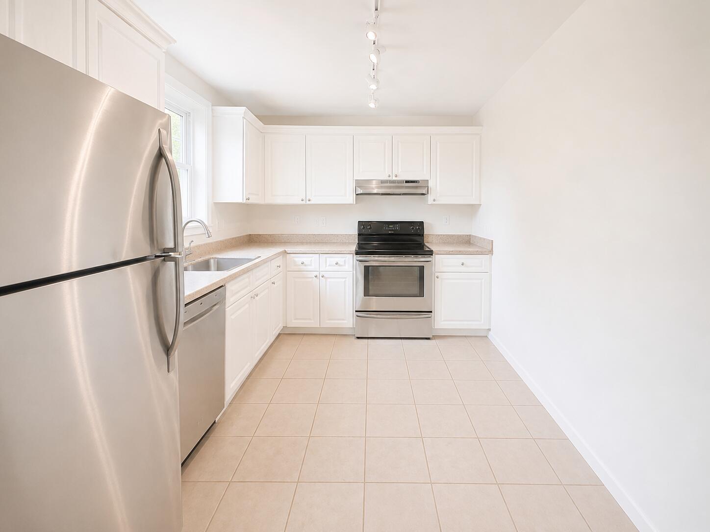 711 N Pine Island Road # 204, Plantation FL 33324 photo 4