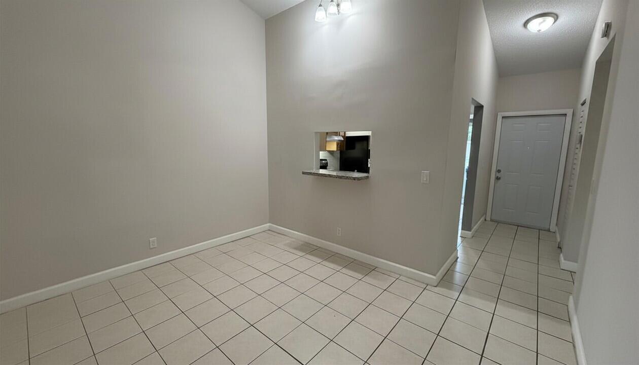 8576 NW 32nd Street, Coral Springs FL 33065 photo 4
