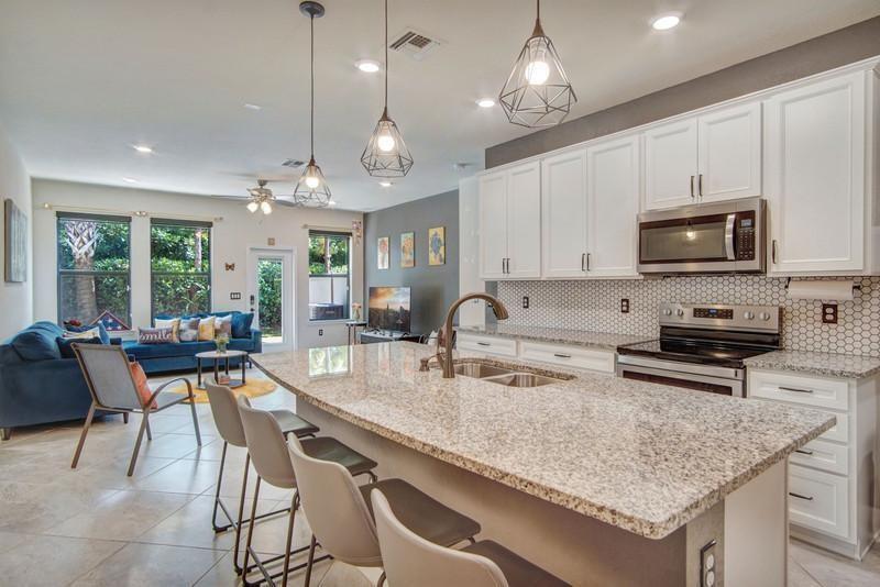 2374 Post Street, Palm Springs FL 33406 photo 2