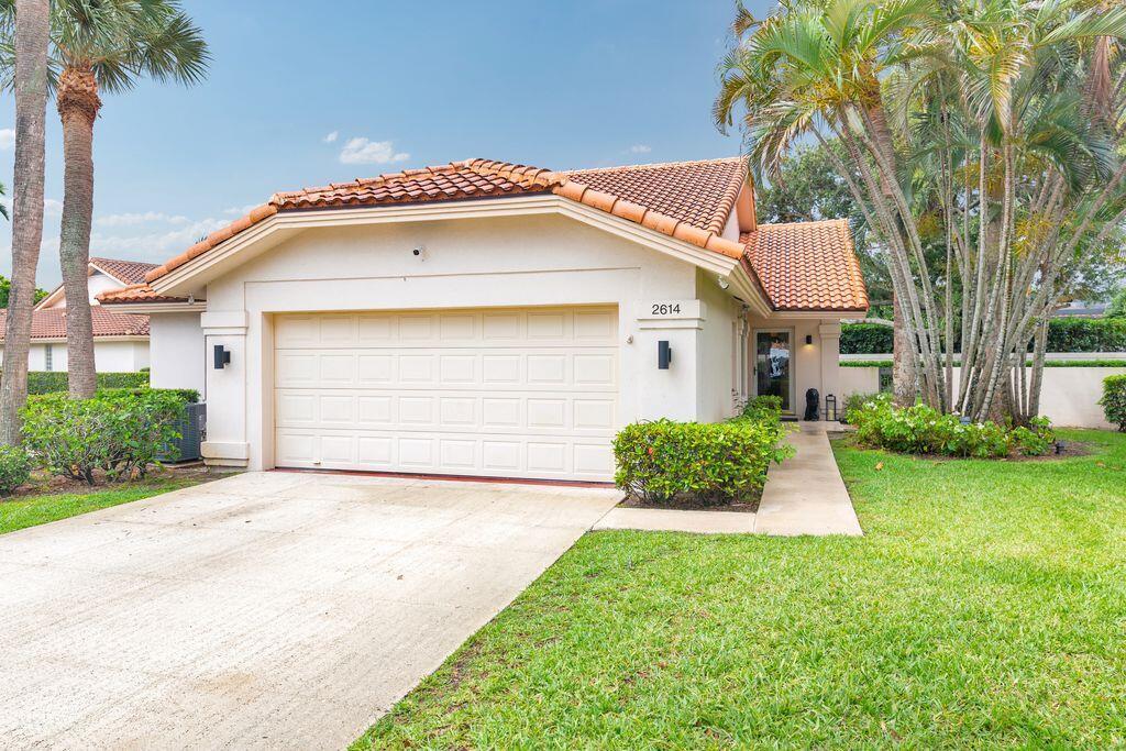 2614 Mohawk Circle, West Palm Beach FL 33409 photo 2