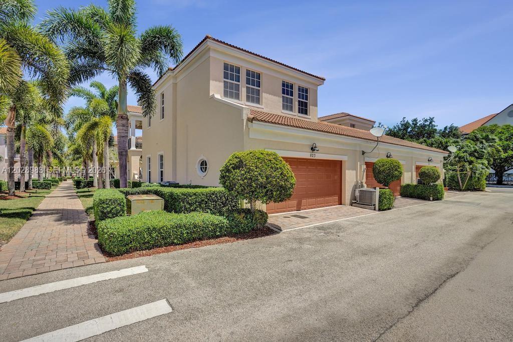 823 NW 82nd Ln, Boca Raton FL 33487 photo 4
