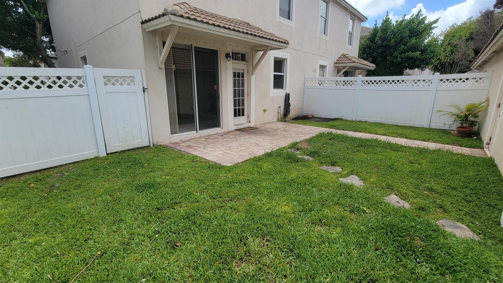 8033 Murano Circle, Palm Beach Gardens FL 33418 photo 5