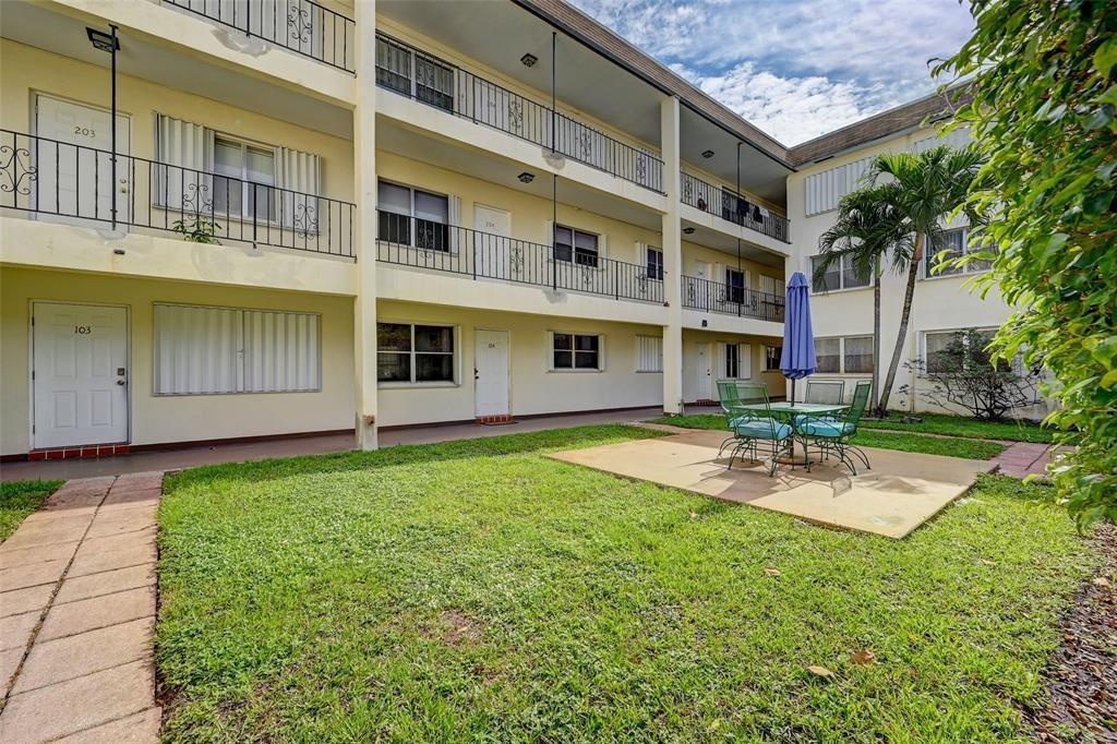 2200 Taylor Street # 104, Hollywood FL 33020 photo 3