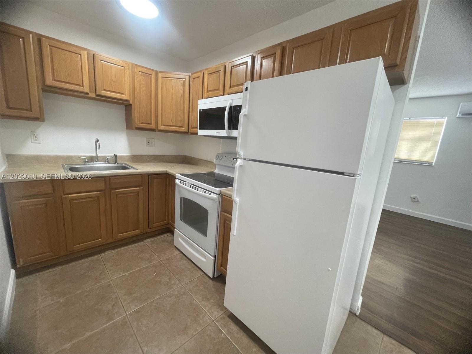 4590 SW 67th Ave # 22, Miami FL 33155 photo 3