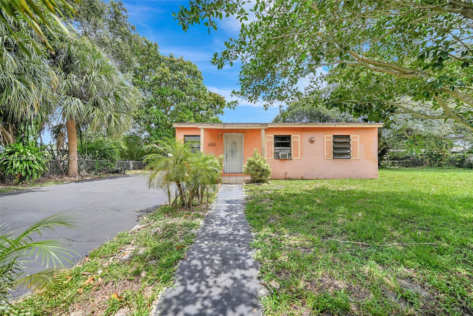 16221 NW 18th Ct, Miami Gardens FL 33054 photo 4