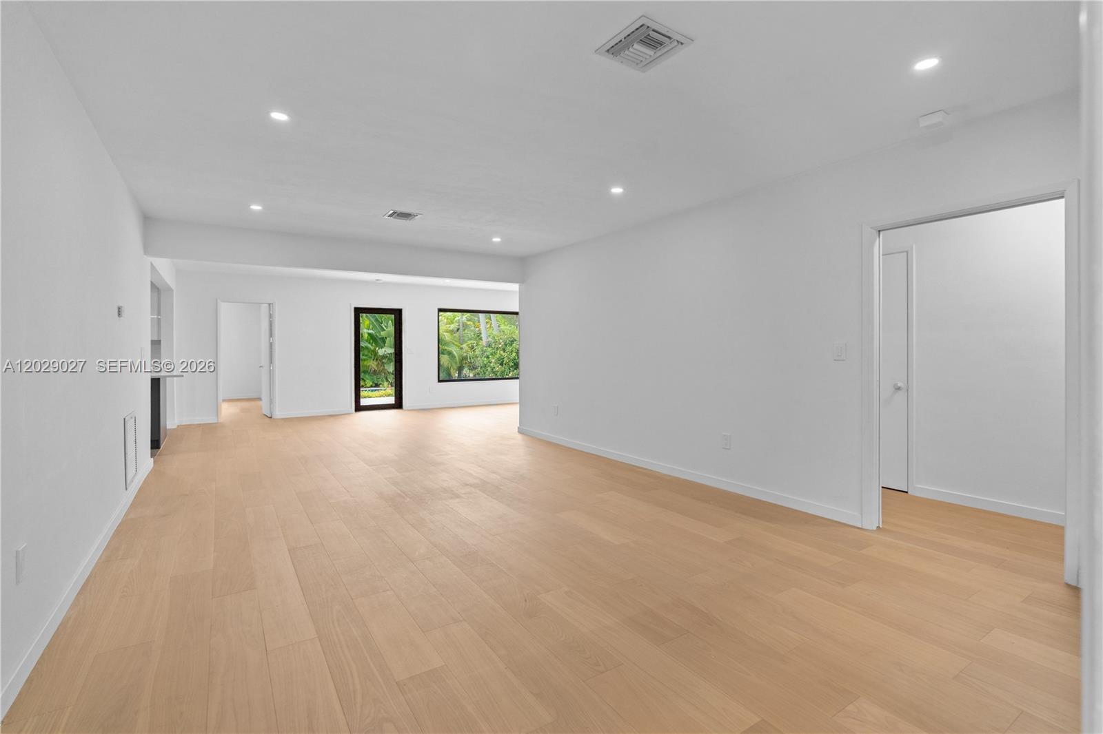 517 Palermo Ave, Coral Gables FL 33134 photo 2