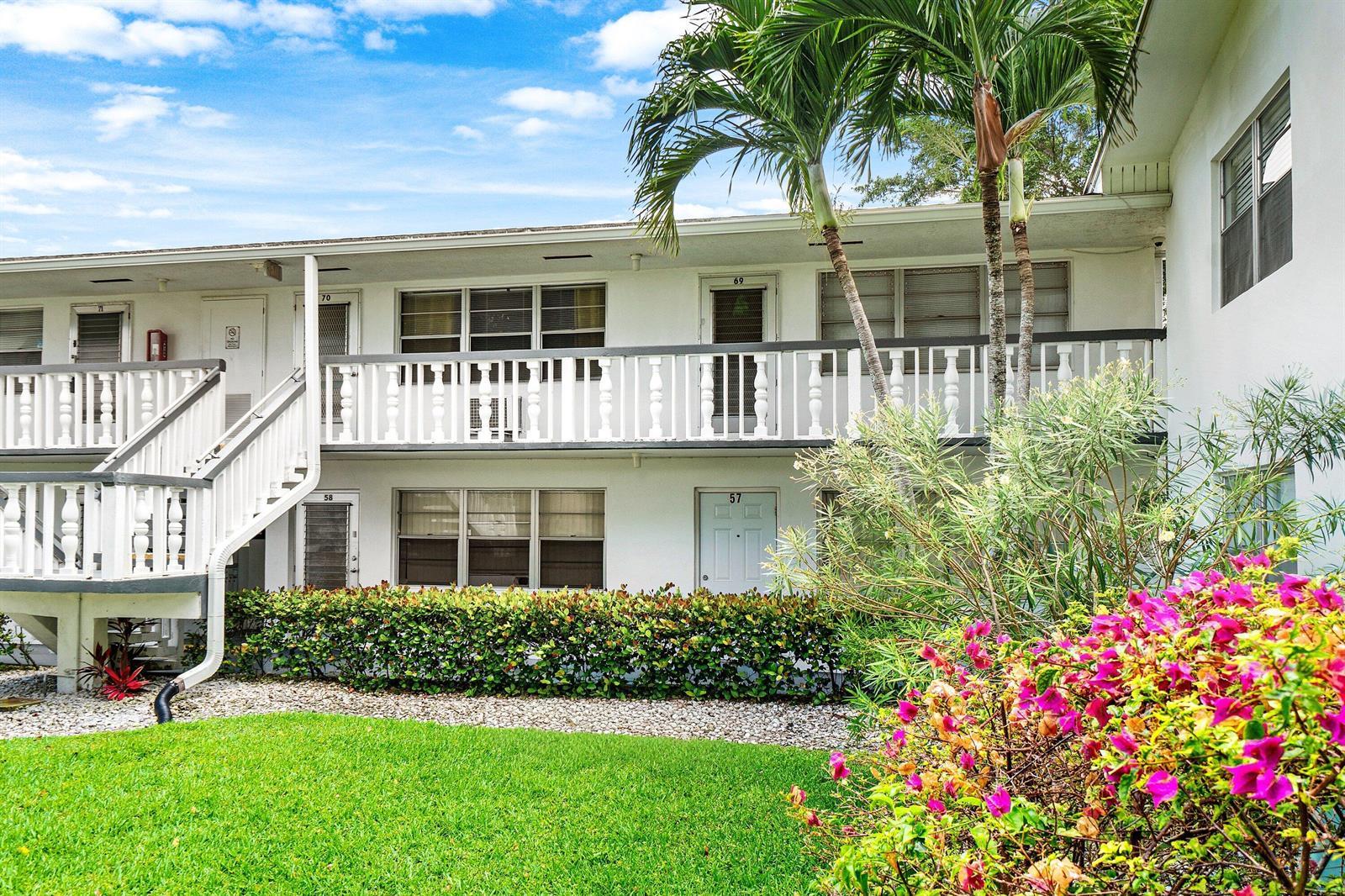 57 Canterbury, West Palm Beach FL 33417 photo 5