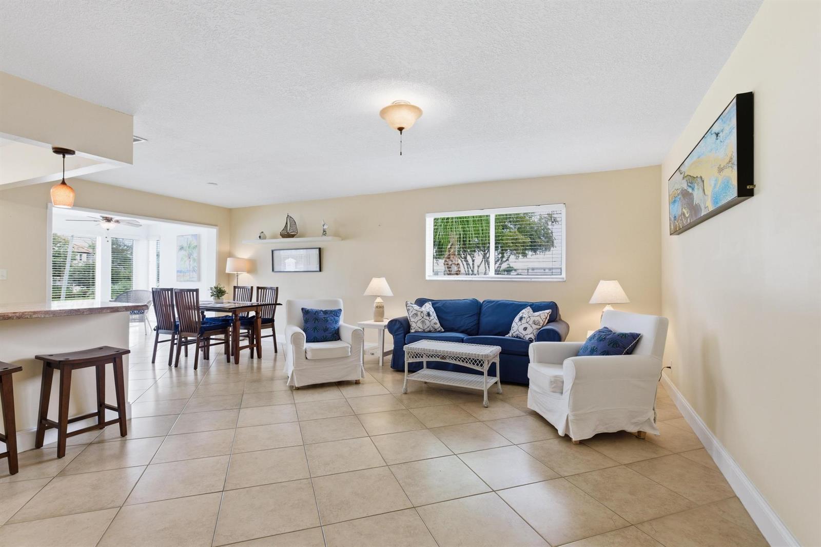 34 Colonial Club Drive # 204, Boynton Beach FL 33435 photo 2