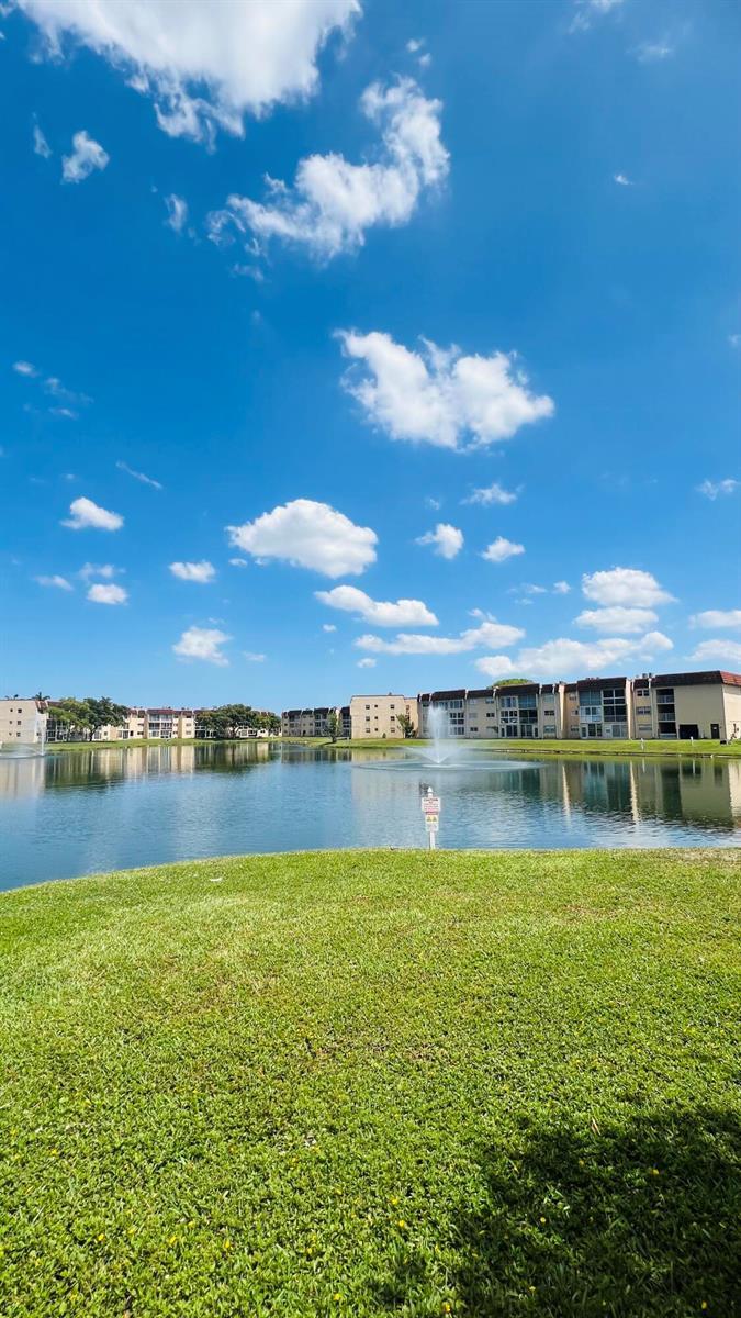8920 Sunrise Lakes Boulevard # 208, Sunrise FL 33322 photo 2