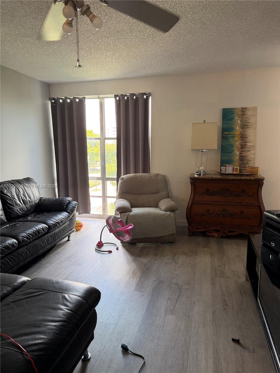 200 177th Dr # 419, Sunny Isles Beach FL 33160 photo 2