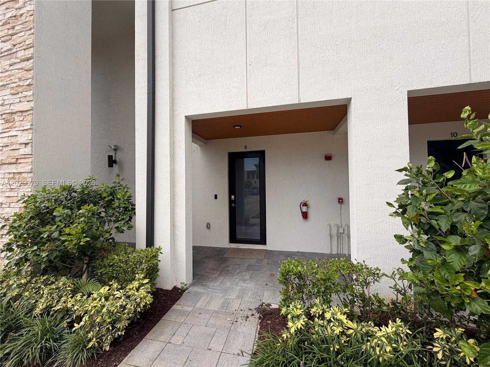 10407 NW 82nd St # 9, Doral FL 33178 photo 3