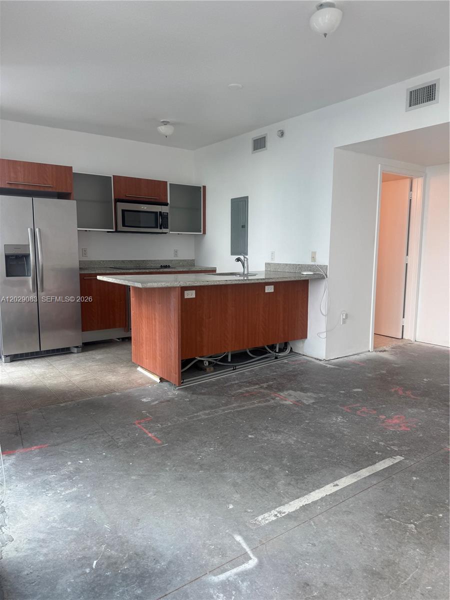 185 SW 7th St # 3900, Miami FL 33130 photo 2