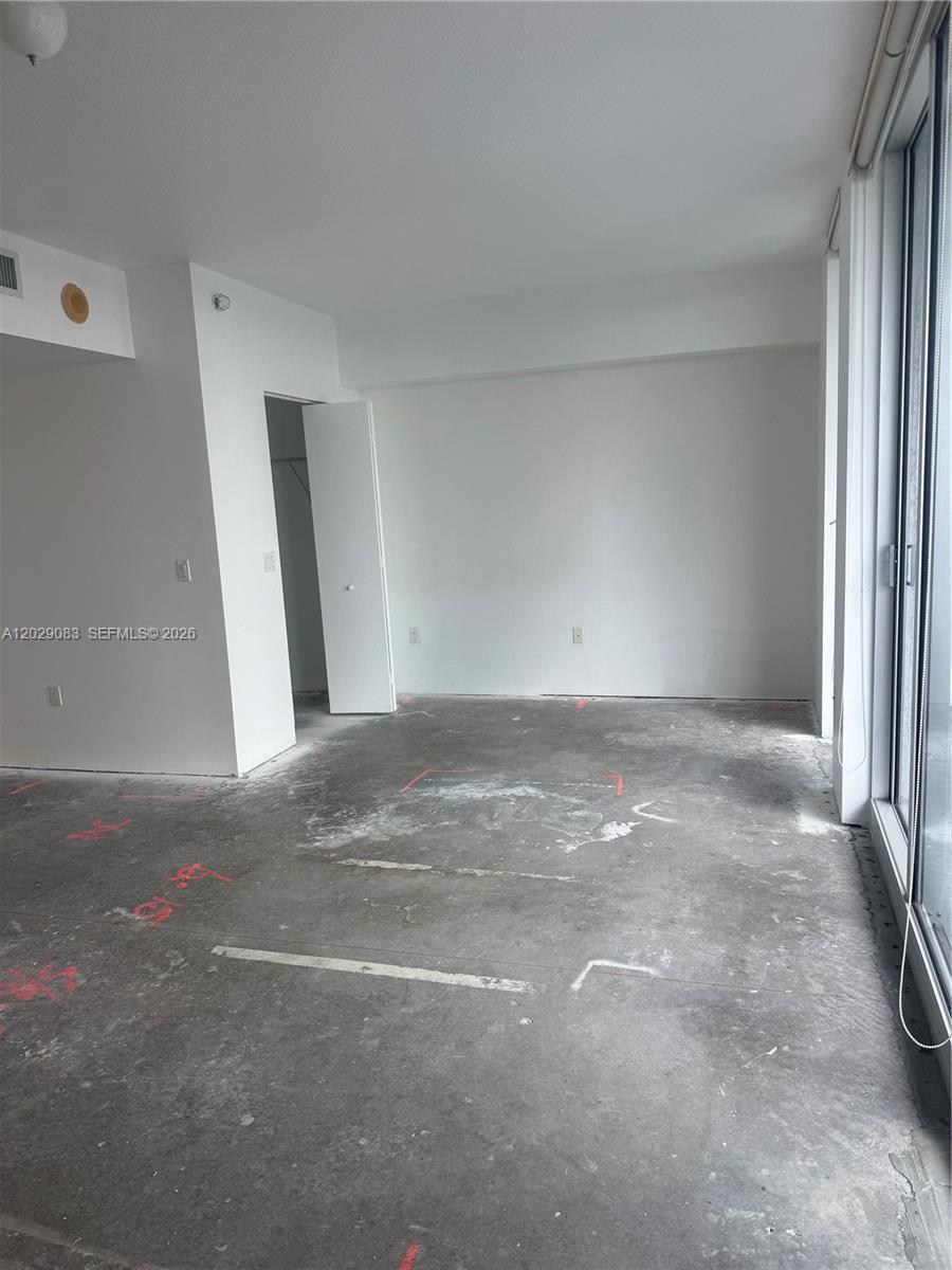 185 SW 7th St # 3900, Miami FL 33130 photo 3