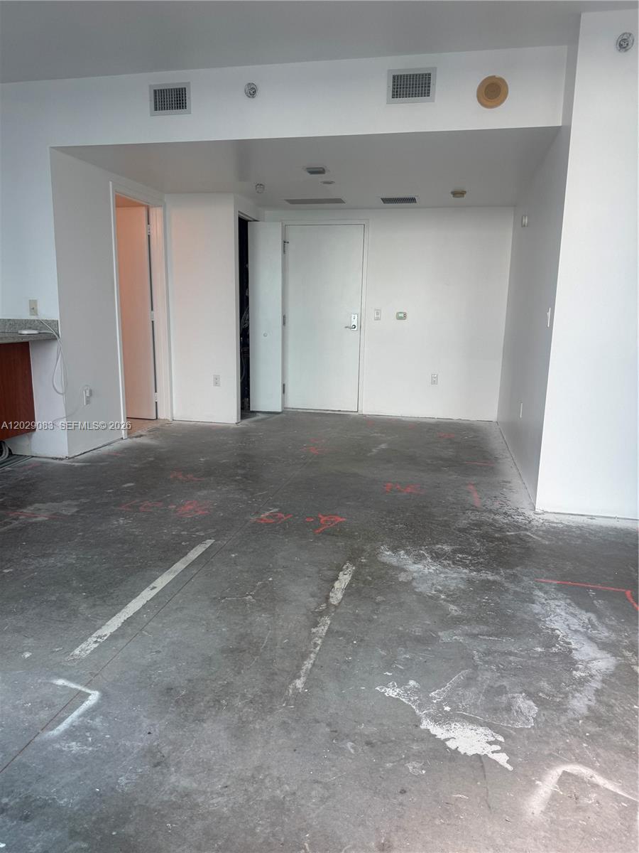 185 SW 7th St # 3900, Miami FL 33130 photo 5
