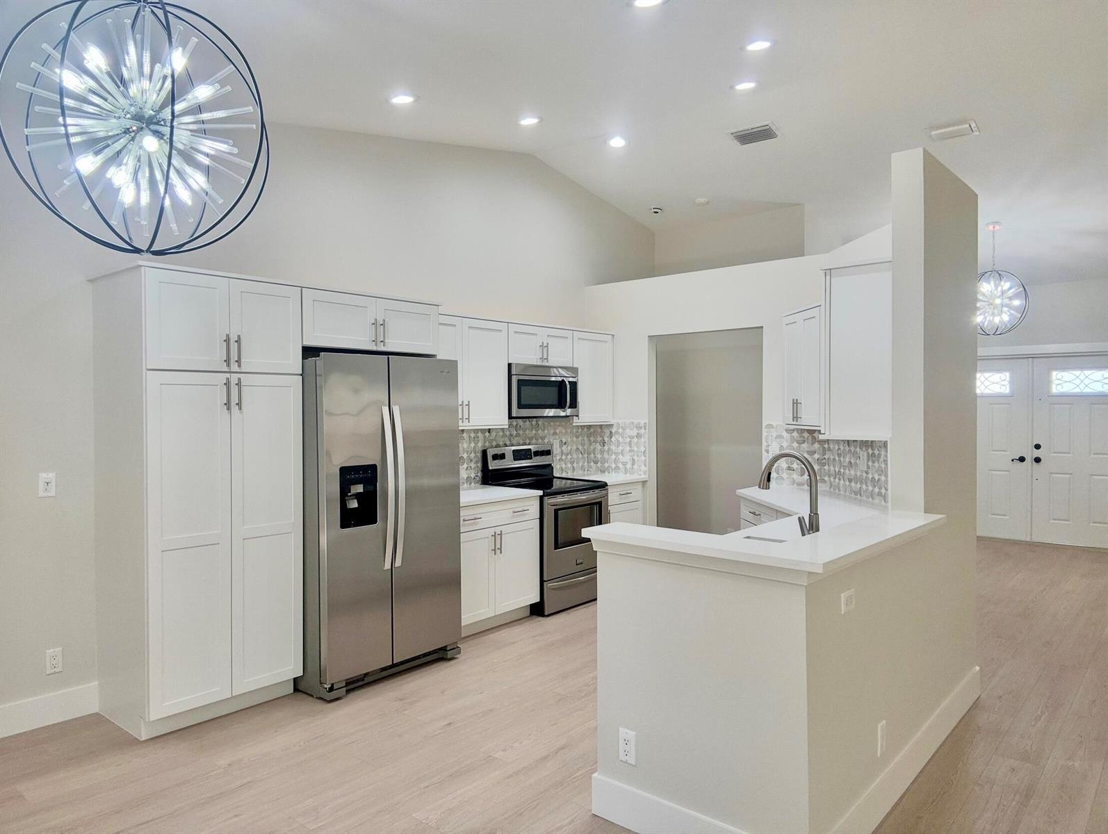 22864 Marbella Circle, Boca Raton FL 33433 photo 2