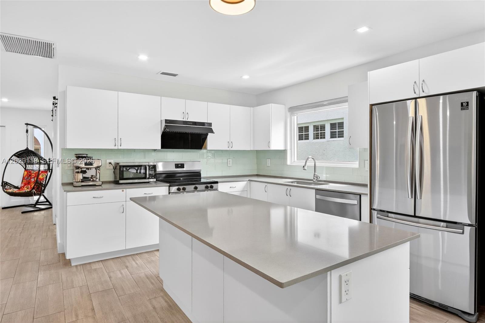 809 Milan Ave., Coral Gables FL 33134 photo 3