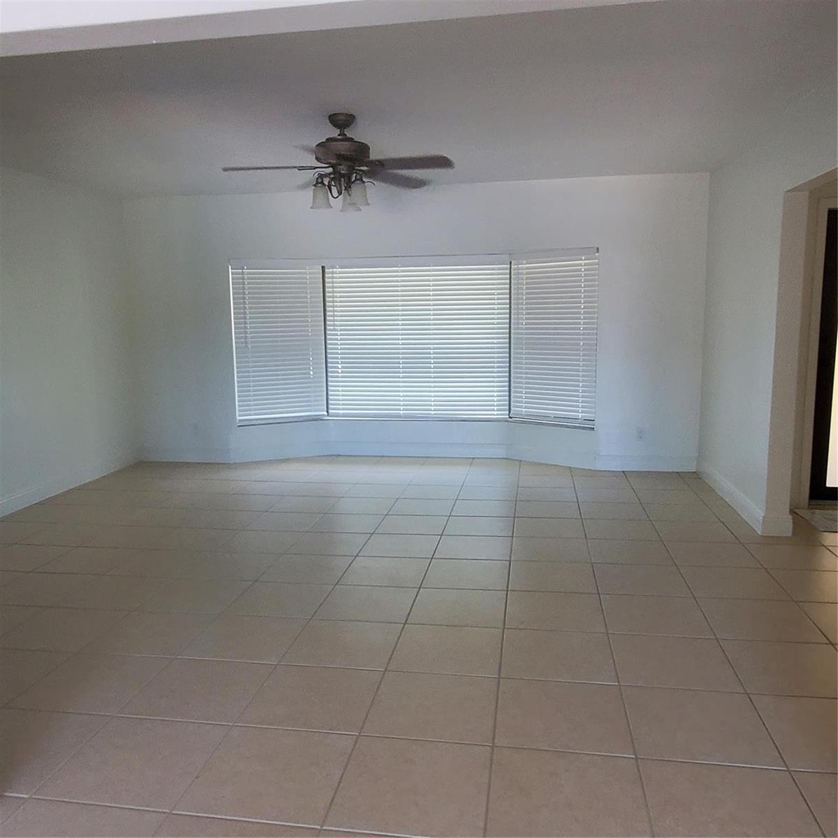 1421 NW 114th Avenue, Pembroke Pines FL 33026 photo 5