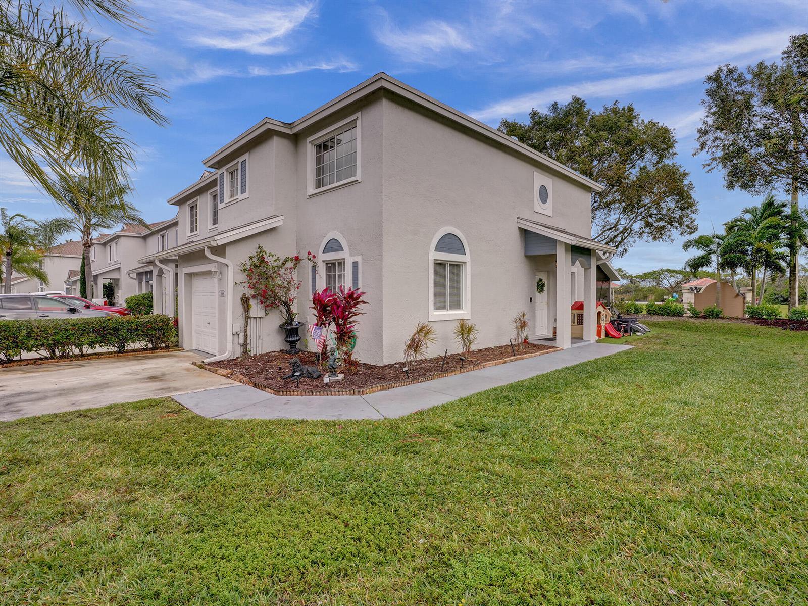 1488 SW 47th Avenue, Deerfield Beach FL 33442 photo 2
