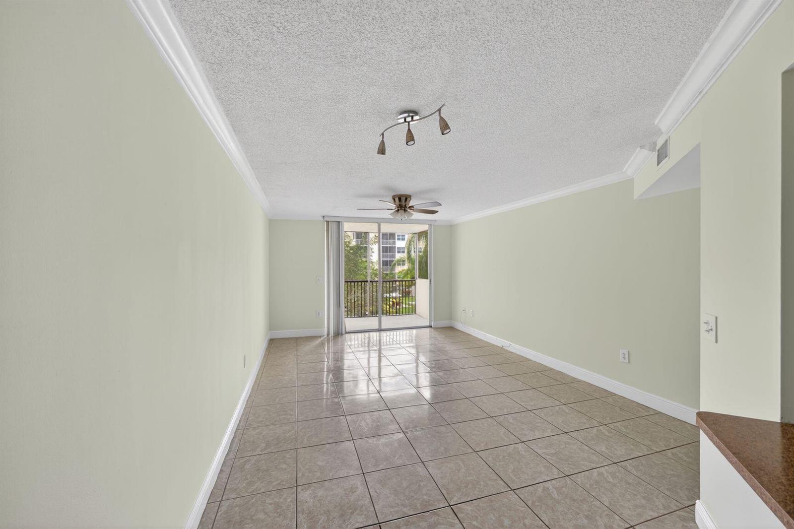 8363 Lake Drive # 308, Doral FL 33166 photo 2