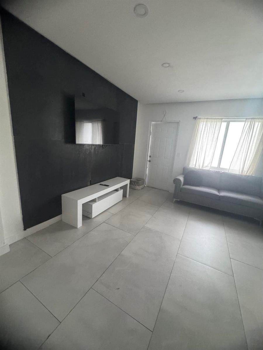 2201 Greene Street # 2, Hollywood FL 33020 photo 2