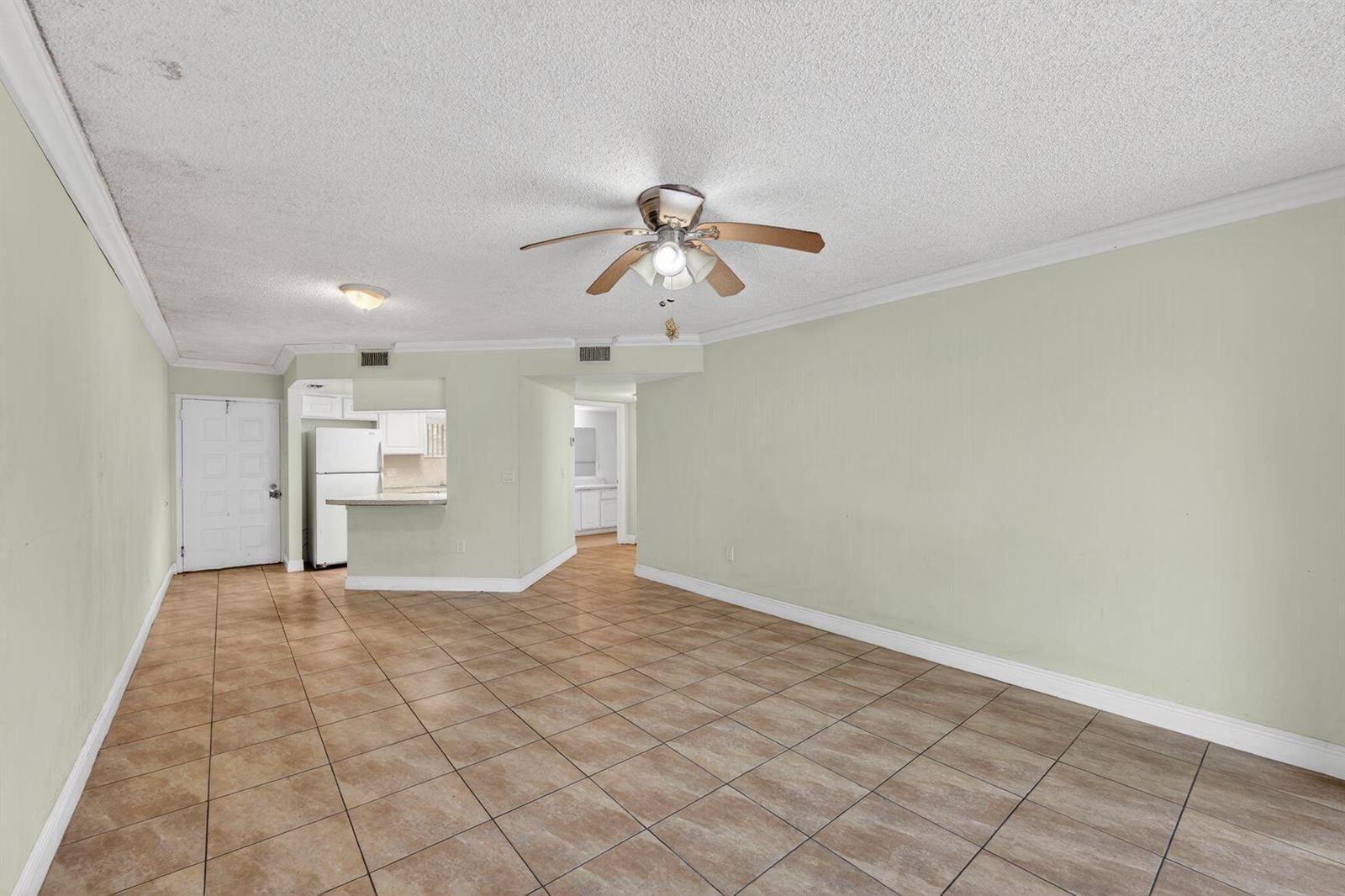 8373 Lake Drive # 101, Doral FL 33166 photo 4