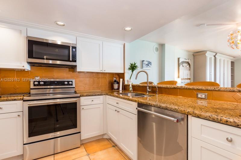 2625 COLLINS AV # 1403, Miami Beach FL 33140 photo 5