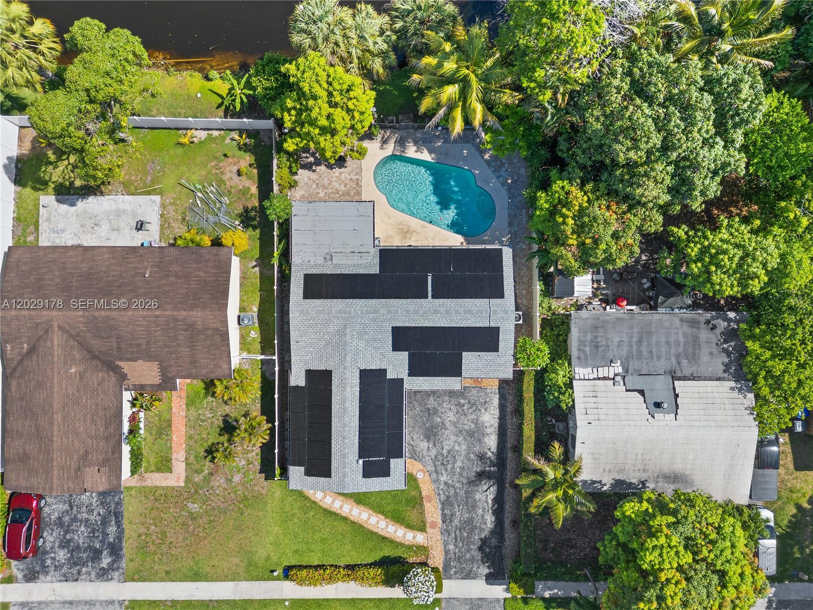 7715 SW 9th St, North Lauderdale FL 33068 photo 3