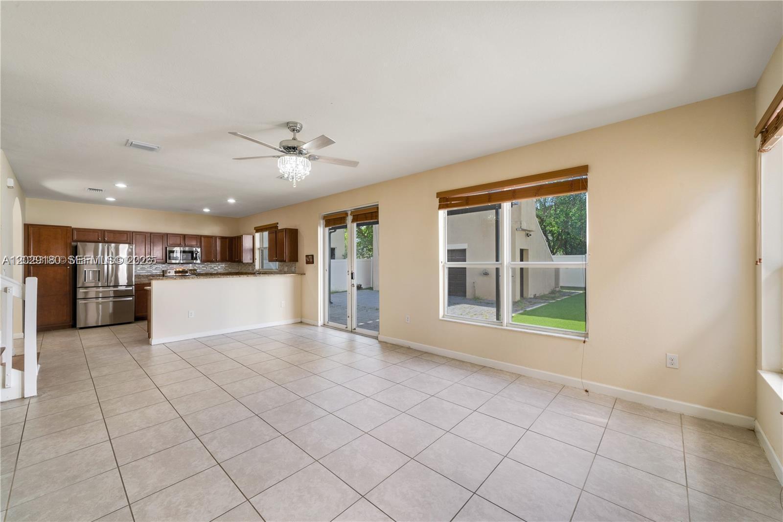 16946 SW 90th Terrace Circle, Miami FL 33196 photo 5