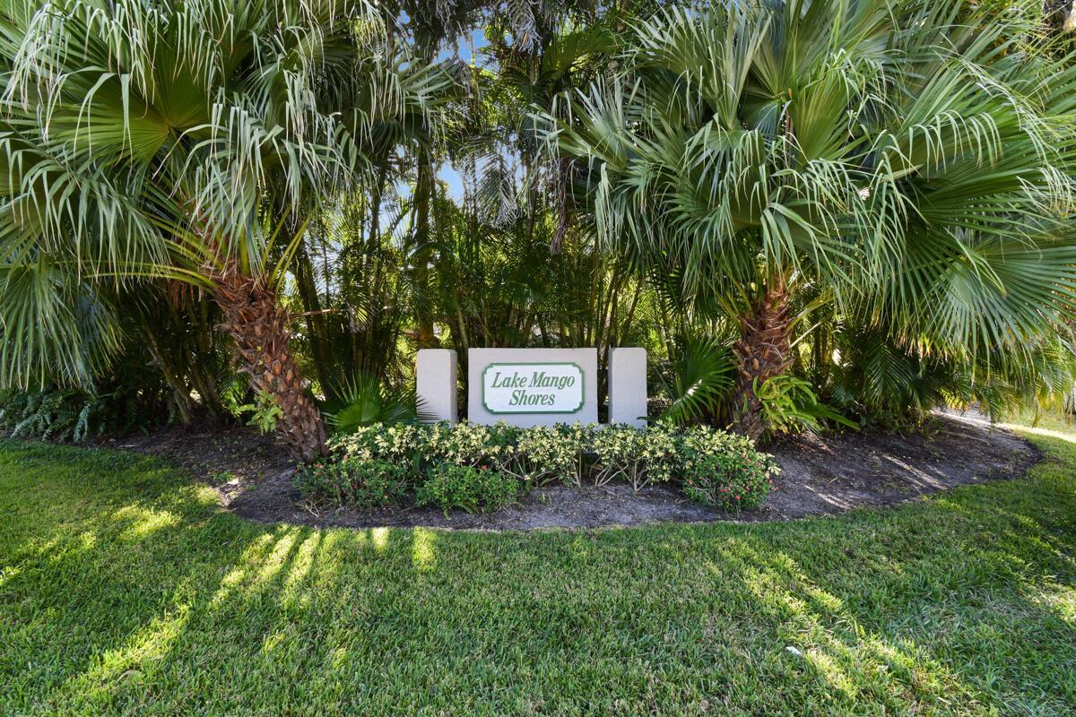 1475 Lake Mango Way, West Palm Beach FL 33406 photo 3