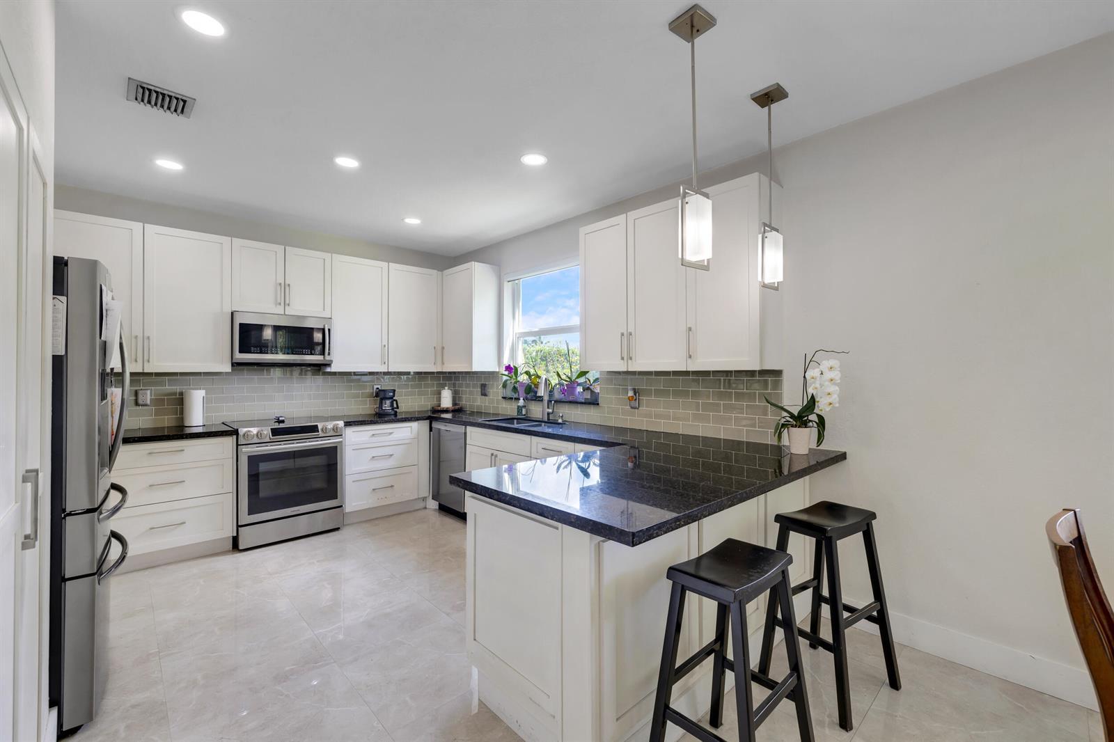 16773 NW 16th Street, Pembroke Pines FL 33028 photo 2