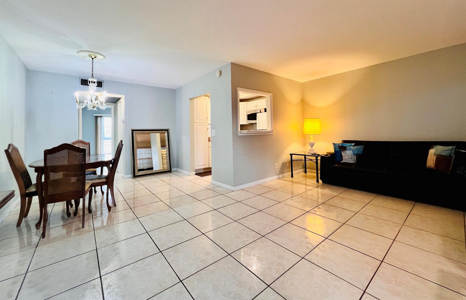 330 Southampton B, West Palm Beach FL 33417 photo 3