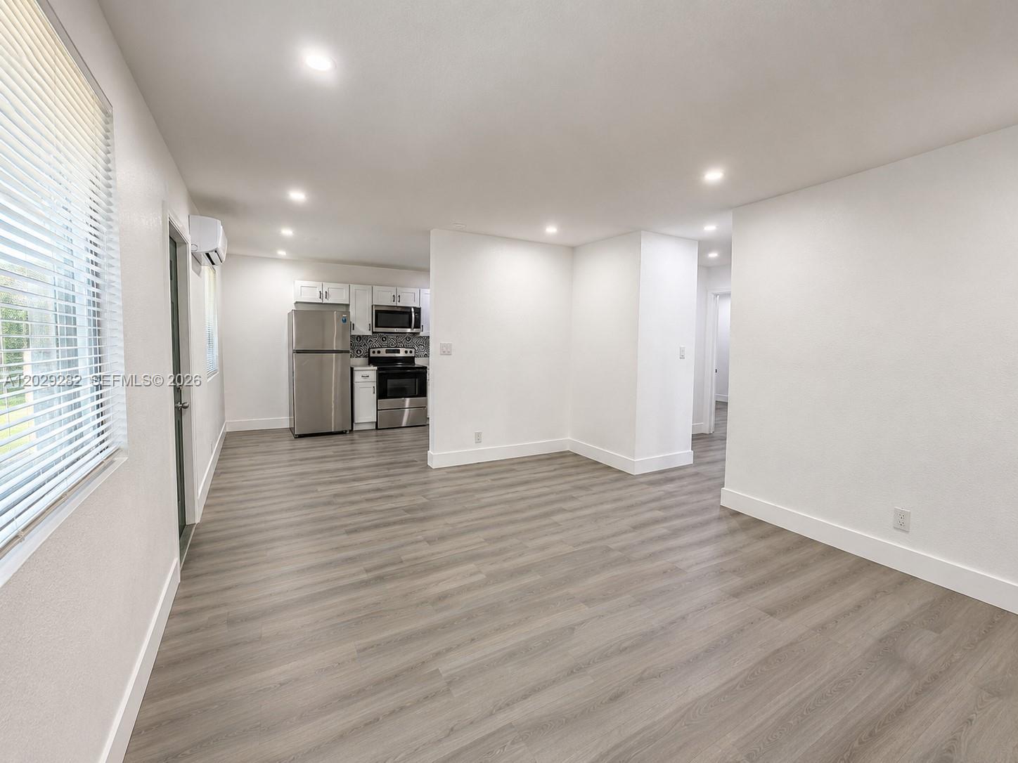 900 NW 8th Ave # 4, Pompano Beach FL 33060 photo 5
