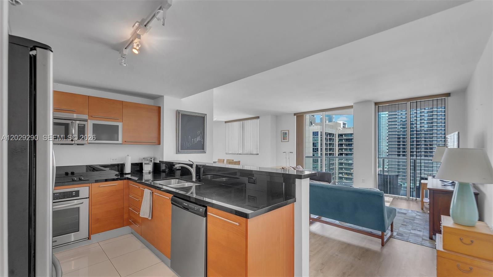 253 NE 2nd St # 2902, Miami FL 33132 photo 3