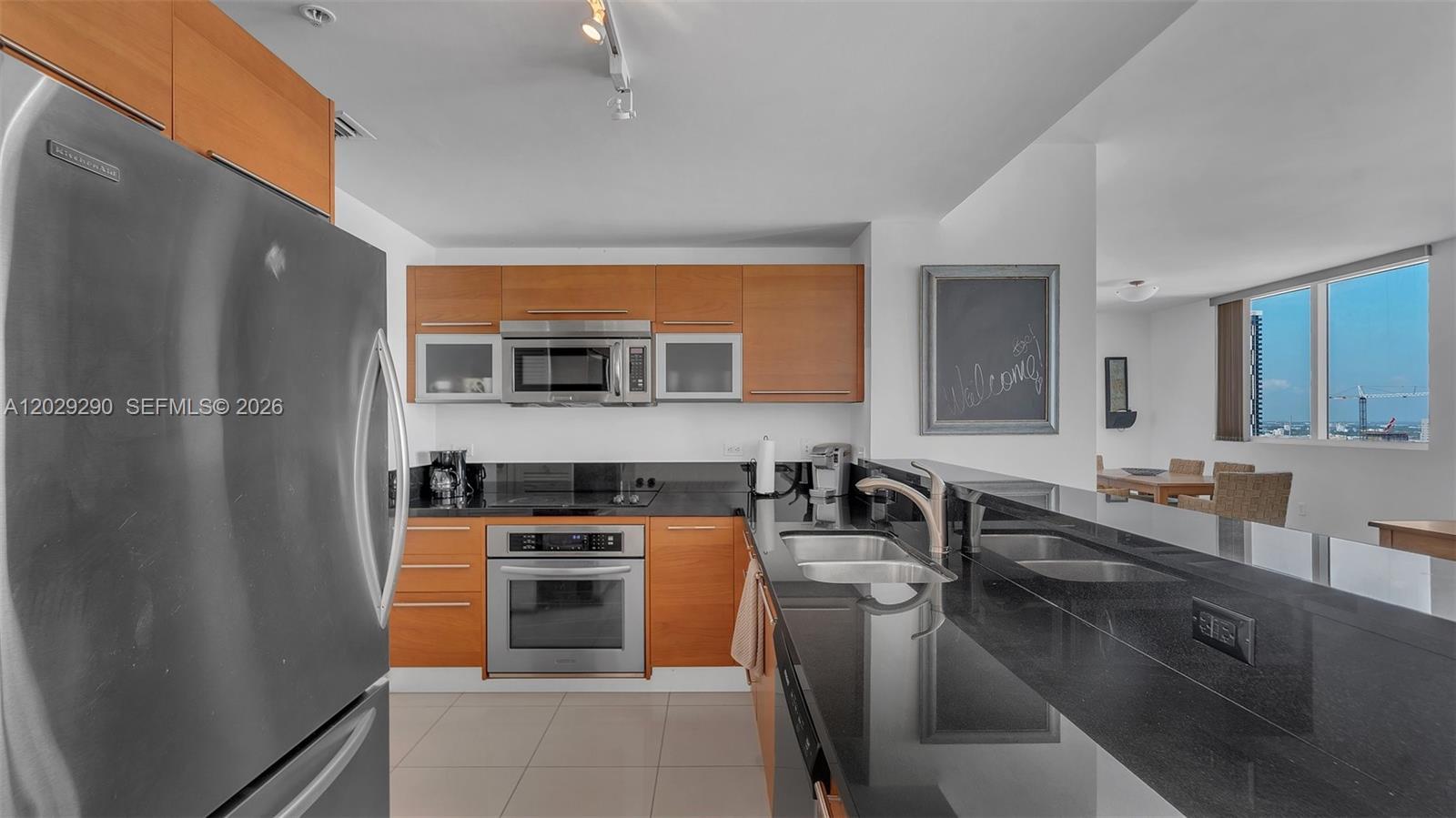 253 NE 2nd St # 2902, Miami FL 33132 photo 5