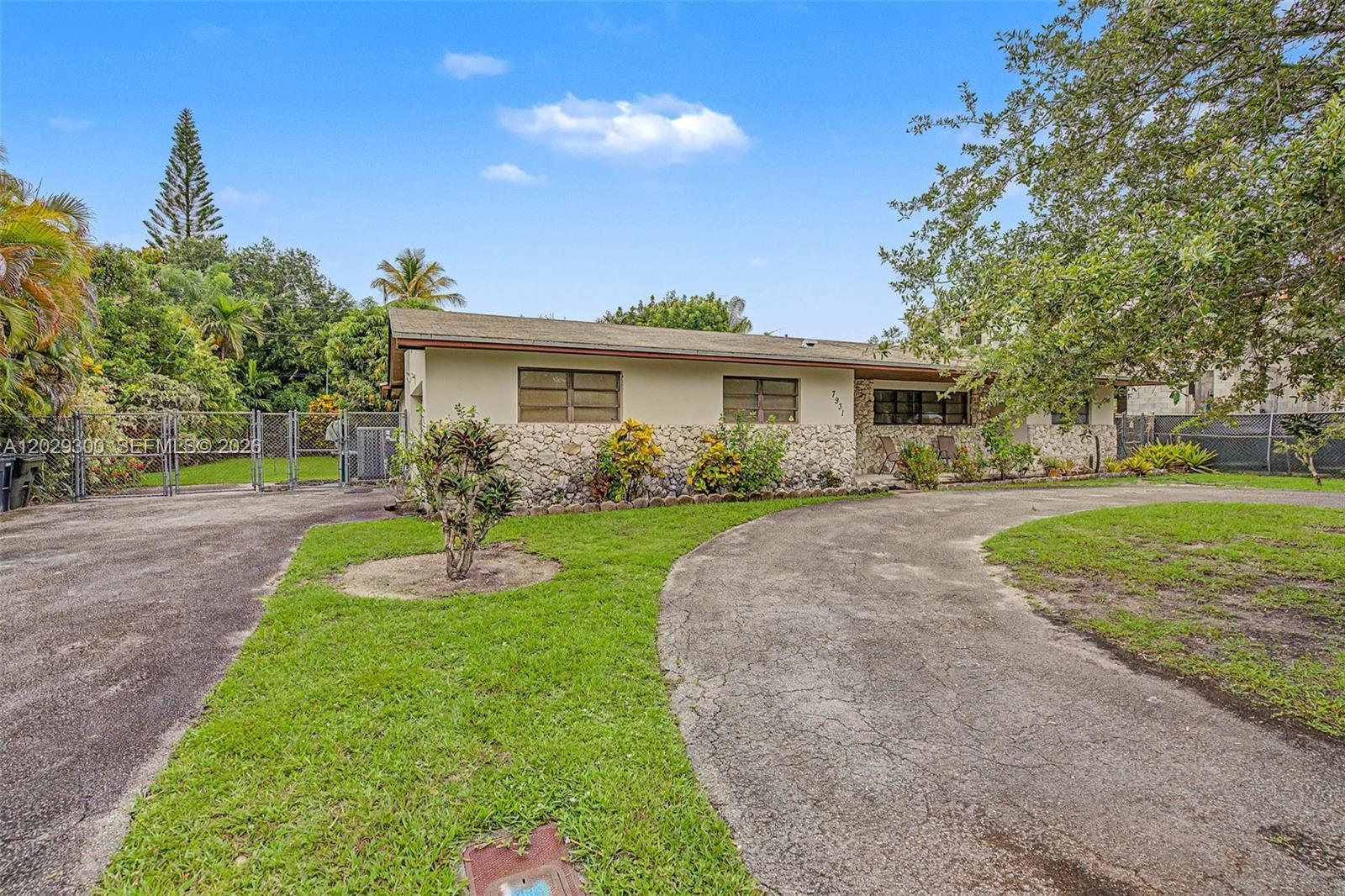 7931 SW 59th Ave, South Miami FL 33143 photo 3