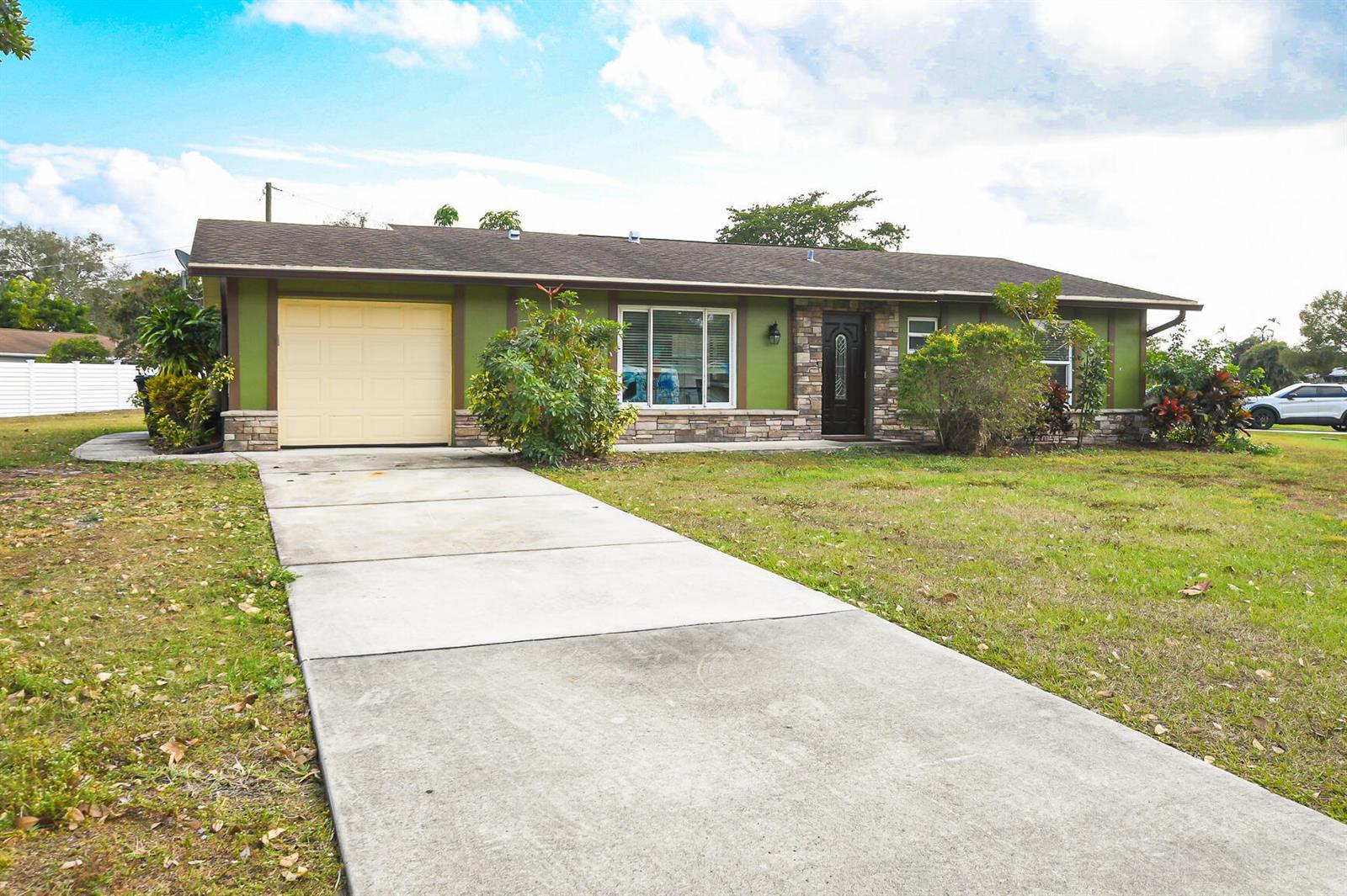 610 NW Marion Avenue, Port St. Lucie FL 34983
