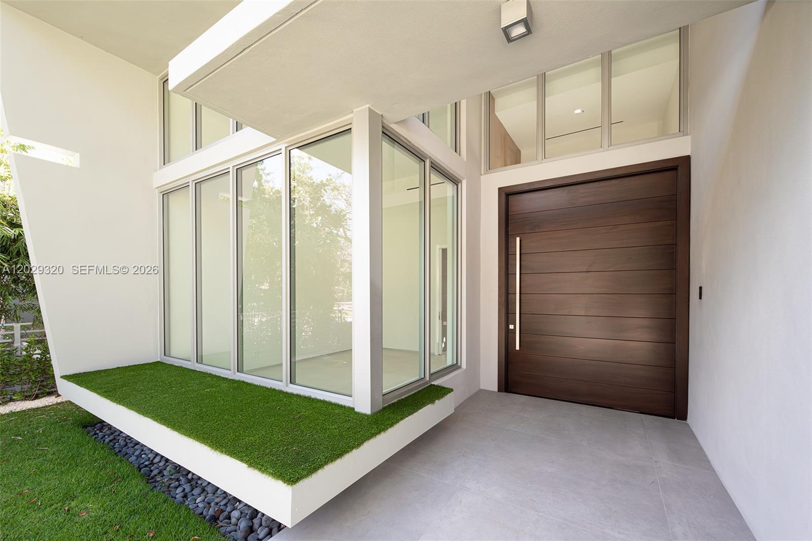 2100 S Miami Ave, Miami FL 33129 photo 5