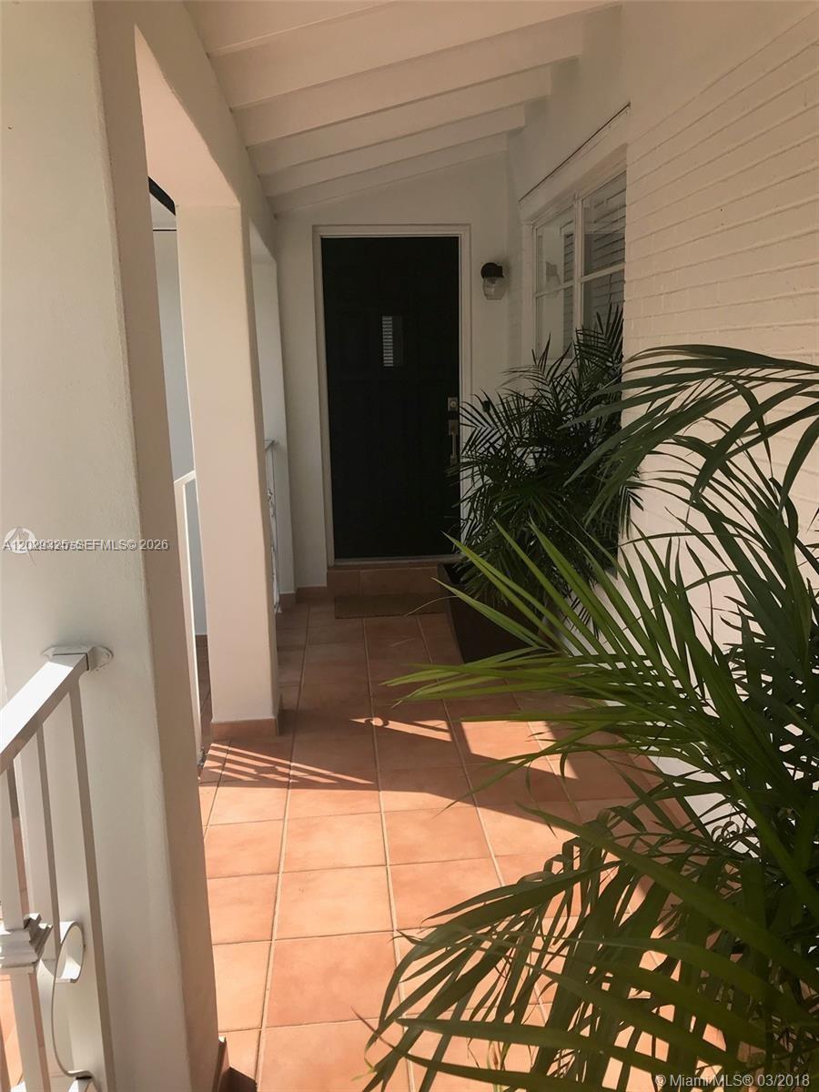 931 Placetas Ave, Coral Gables FL 33146 photo 3