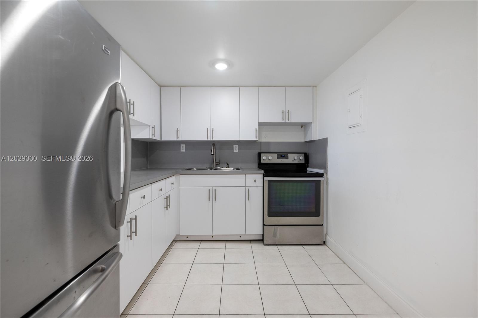 16710 NE 9th Ave # 401, North Miami Beach FL 33162 photo 2