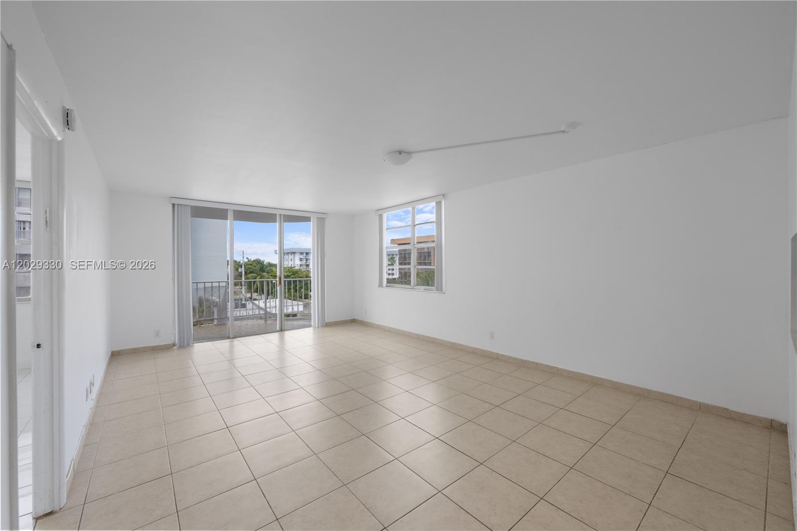16710 NE 9th Ave # 401, North Miami Beach FL 33162 photo 4
