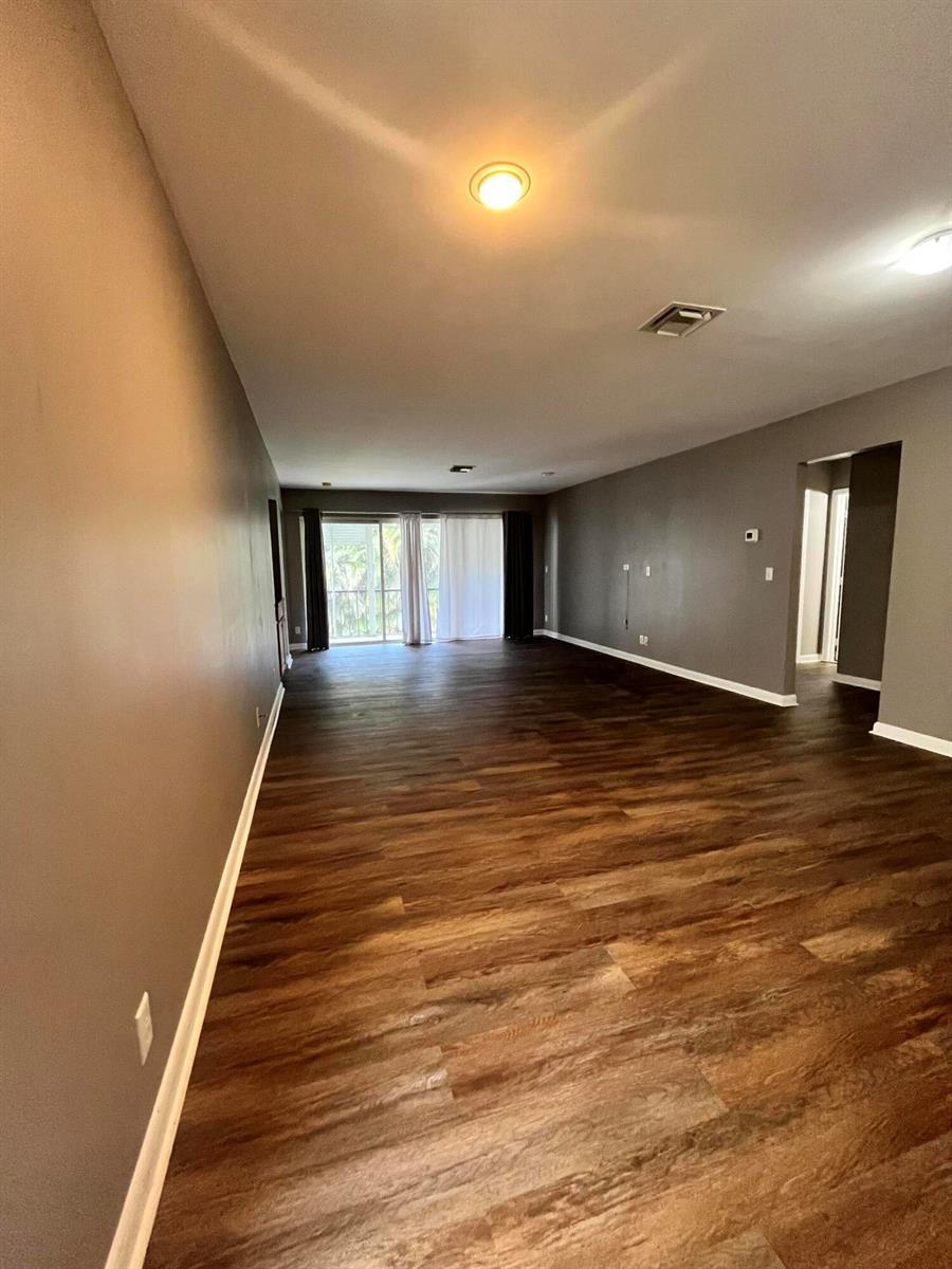 1700 Presidential Way # 203, West Palm Beach FL 33401